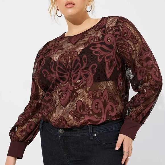 NWT Torrid Mesh With Embroidery Long Sleeve Blouse, size 1 (14-16) - Picture 1 of 4